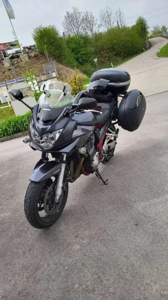 Suzuki Bandit 2006 – € 3.450, 30 000 km – Bild 1 von 7