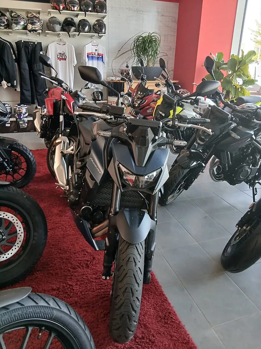 Honda CB 2026 – € 8.290, 5 247 km – Bild 1 von 4