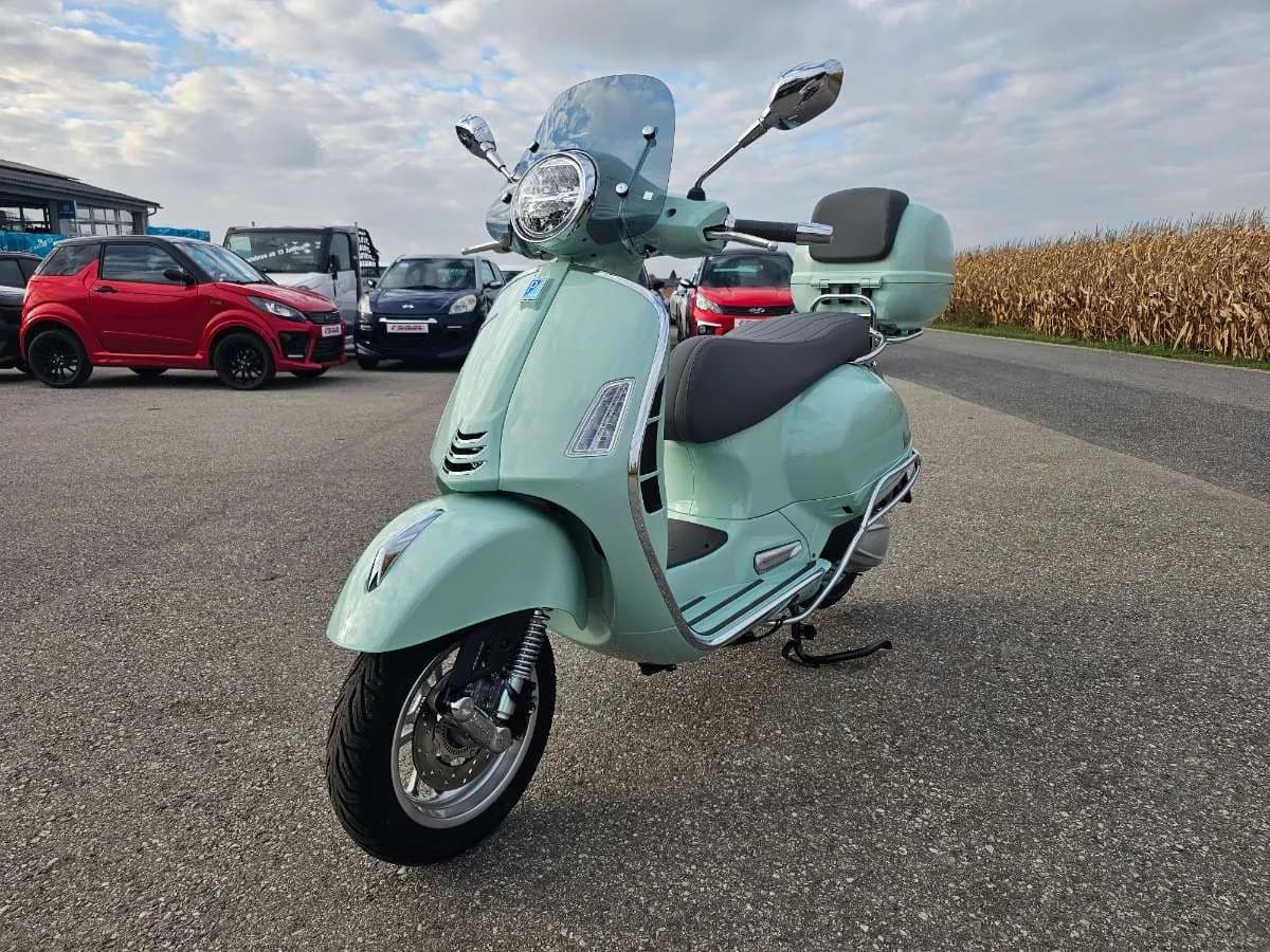Vespa GTS