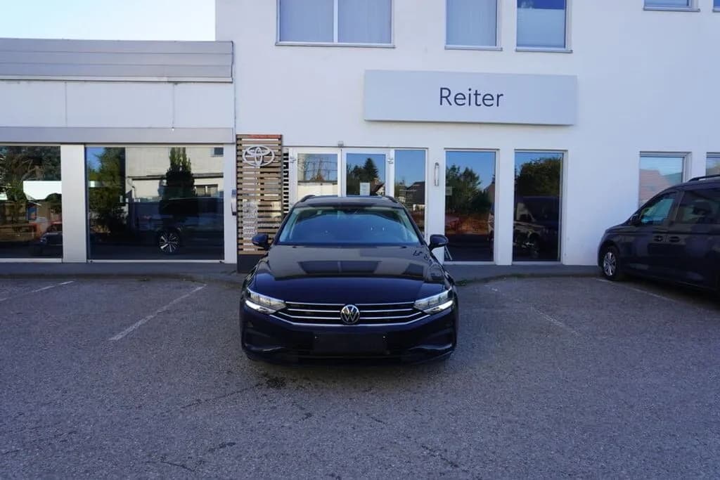 VW Passat 2022 – € 16.990, 124 000 km – Bild 1 von 15