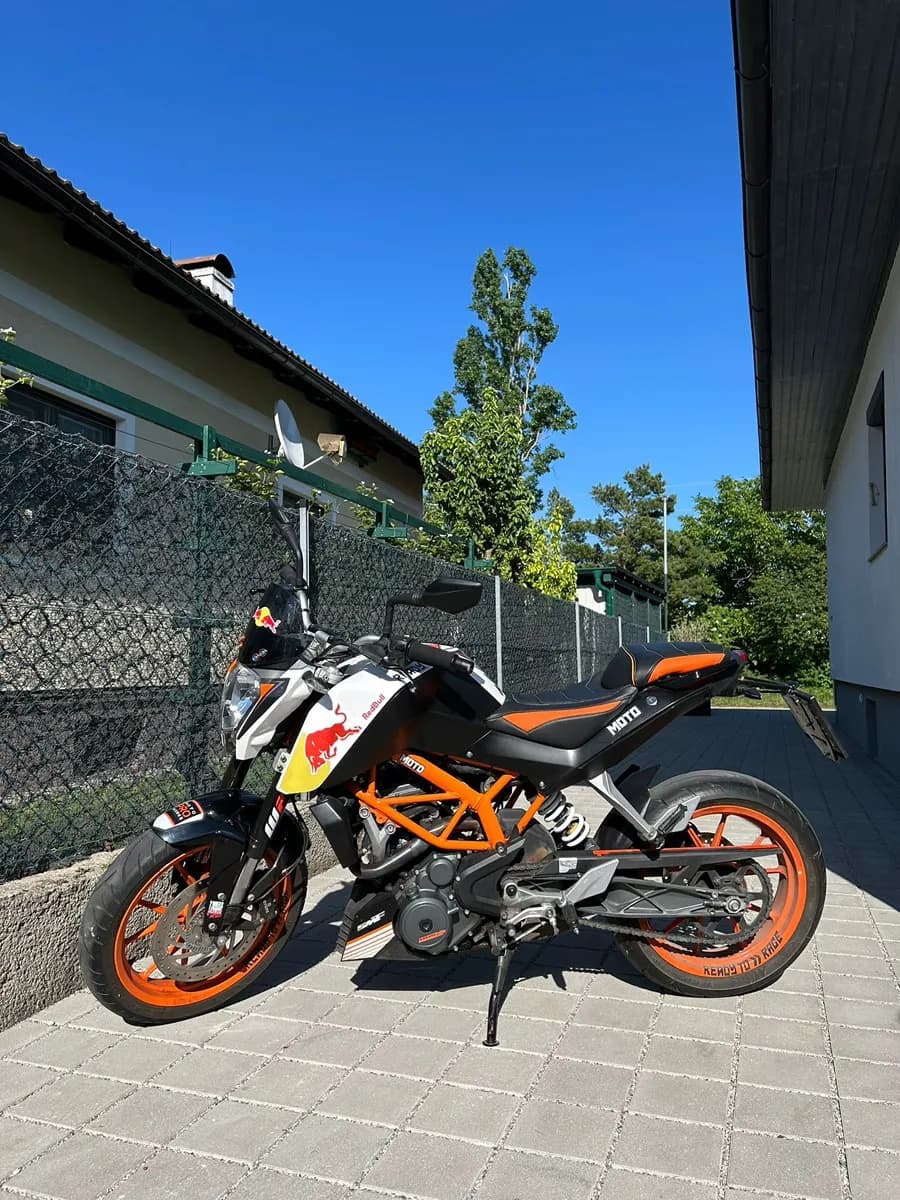 KTM 390