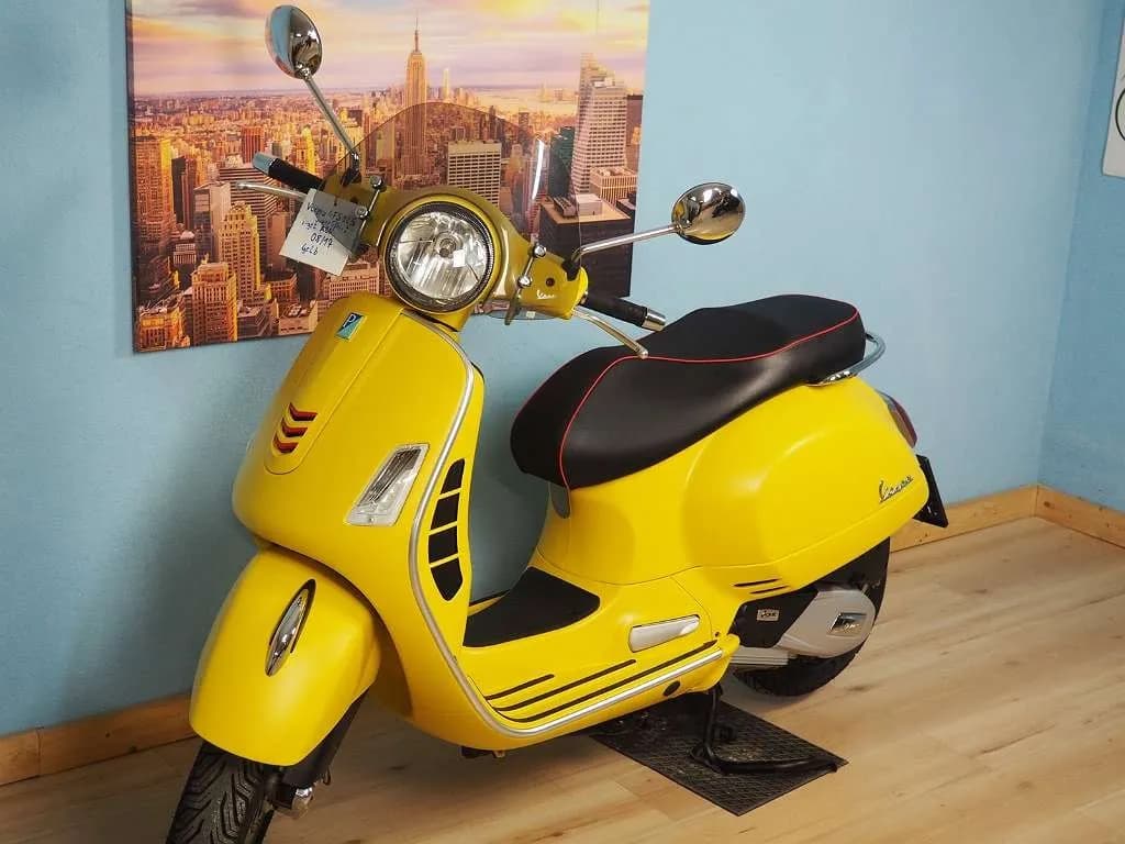 Vespa GTS