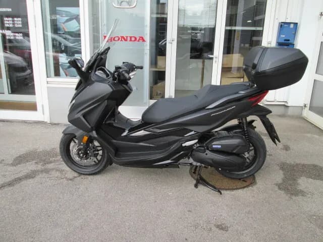 Honda Forza – € 6.090, 1 km – Bild 1 von 4