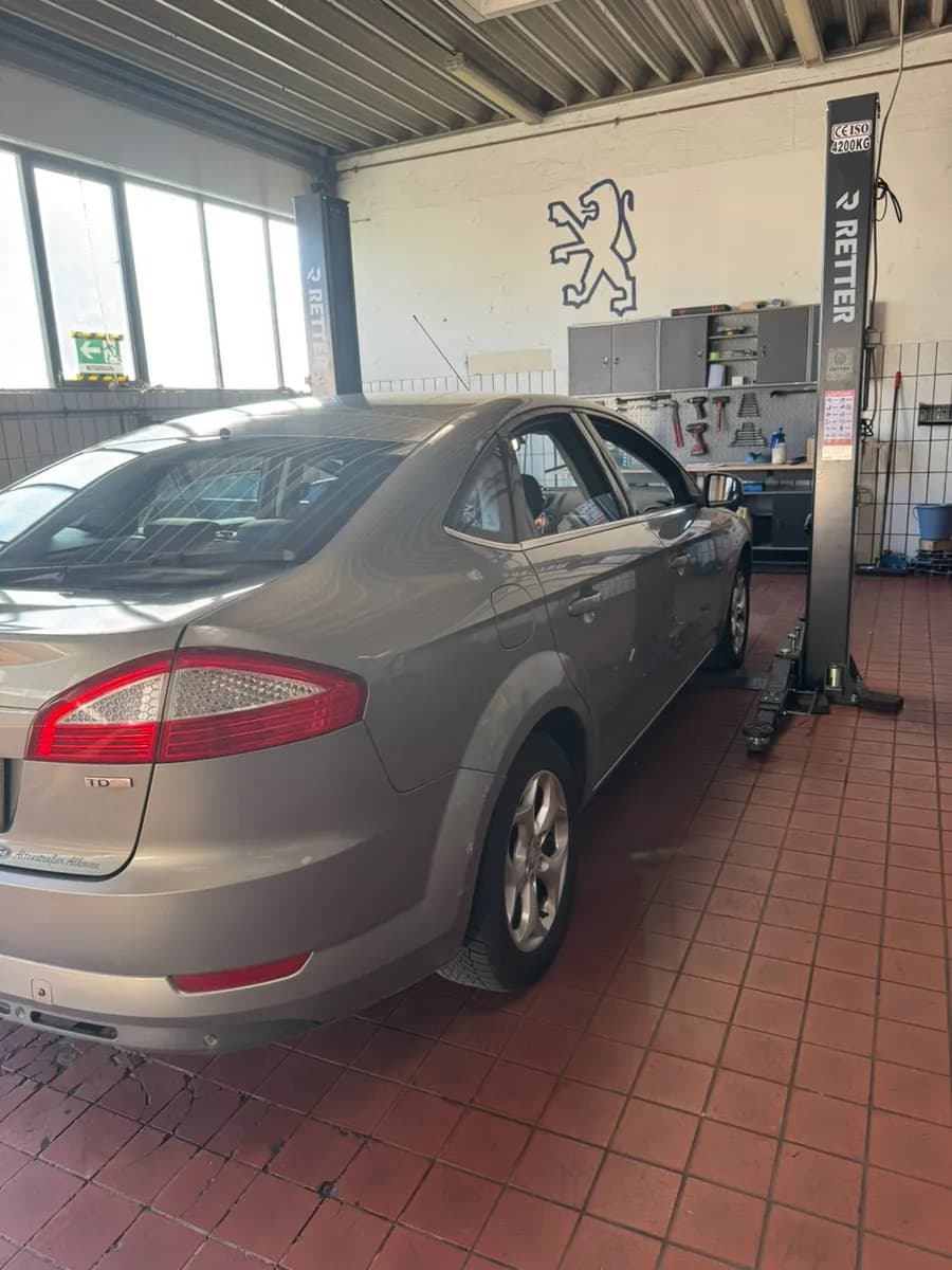 Ford Mondeo