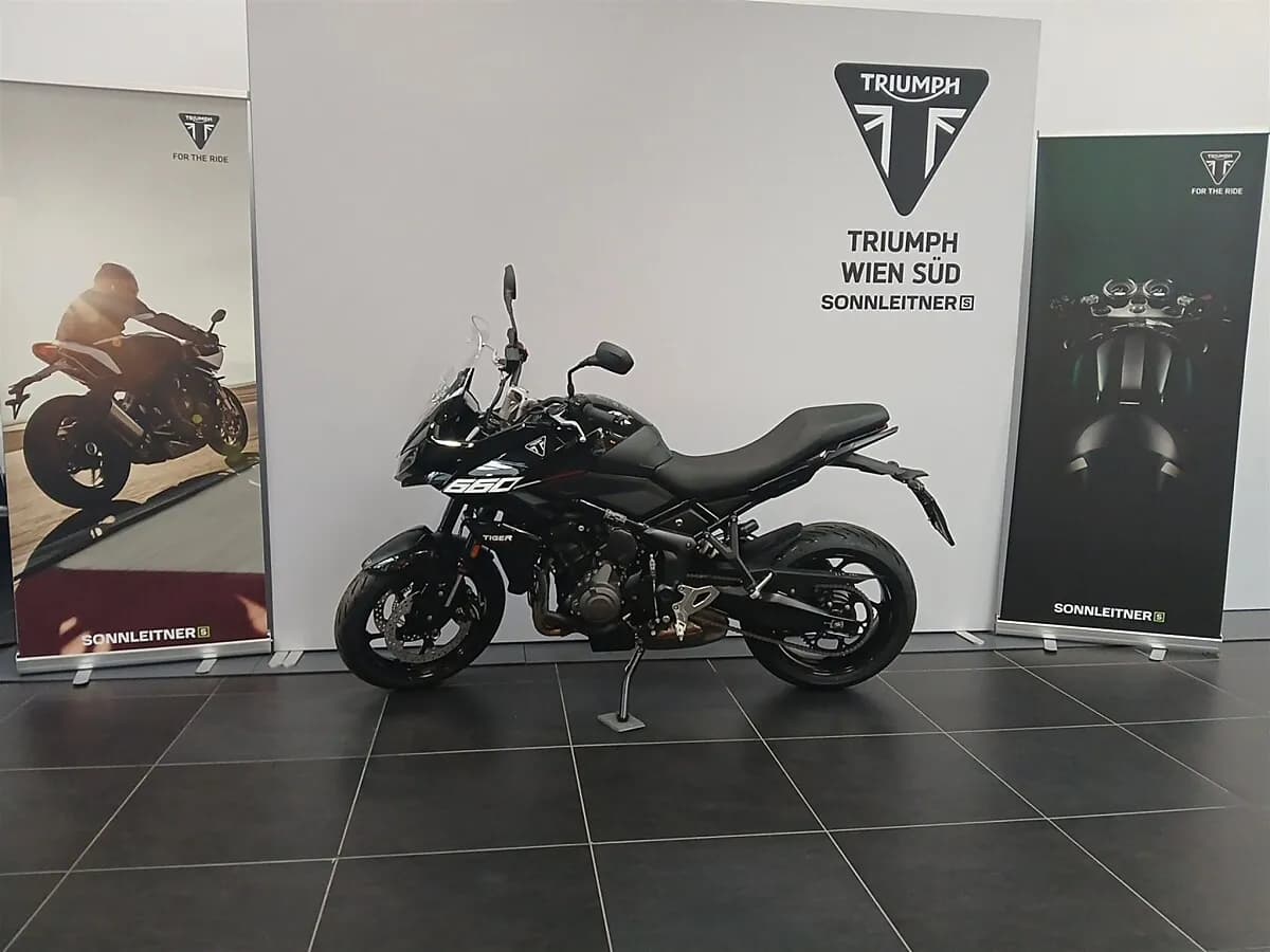 Triumph Tiger – € 9.495, 1 km – Bild 1 von 10