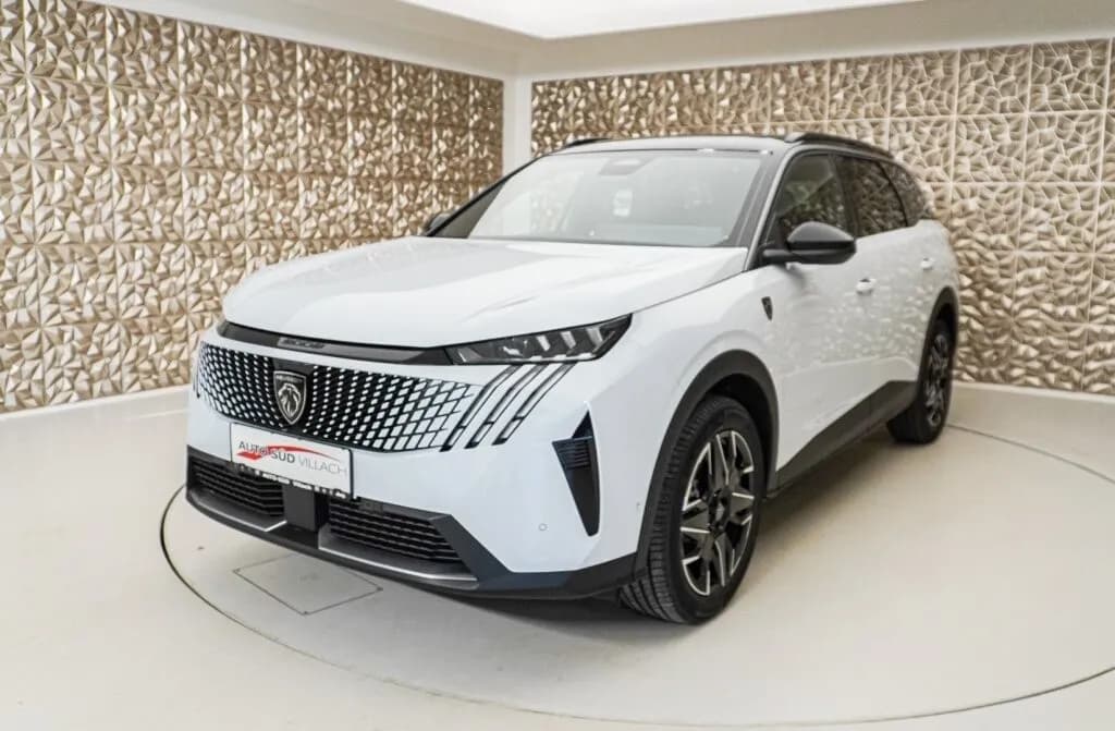 Peugeot 5008 2026 – € 41.900, 1 509 km – Bild 1 von 25