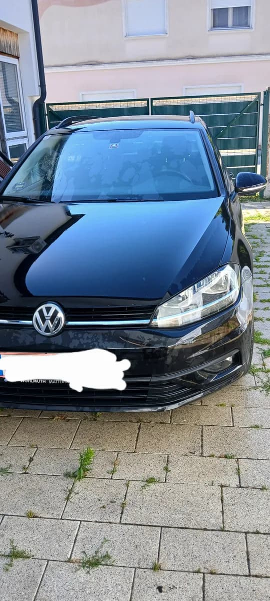 VW Golf