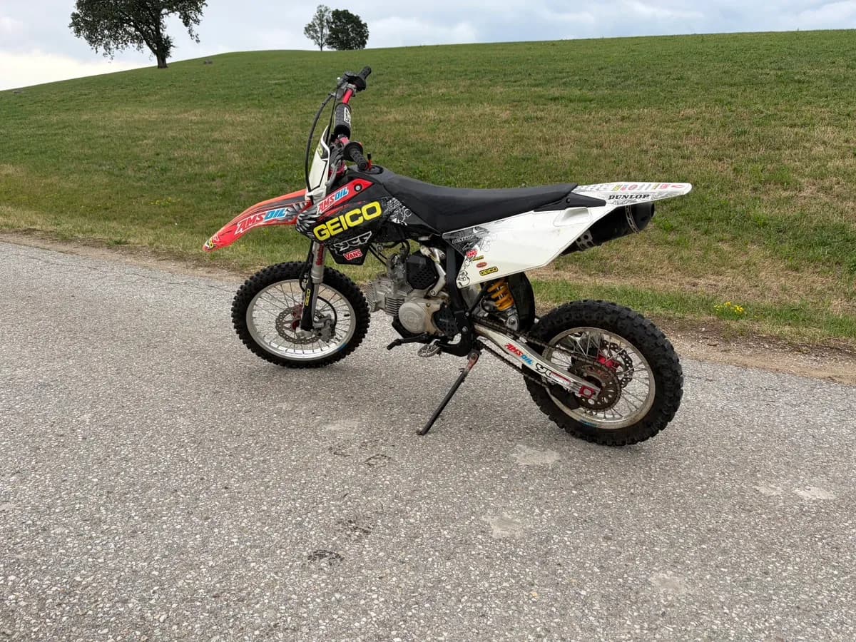 YCF Sonstige 2017 – € 1.100, 200 km – Bild 1 von 6