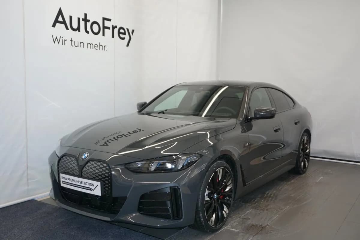 BMW i4