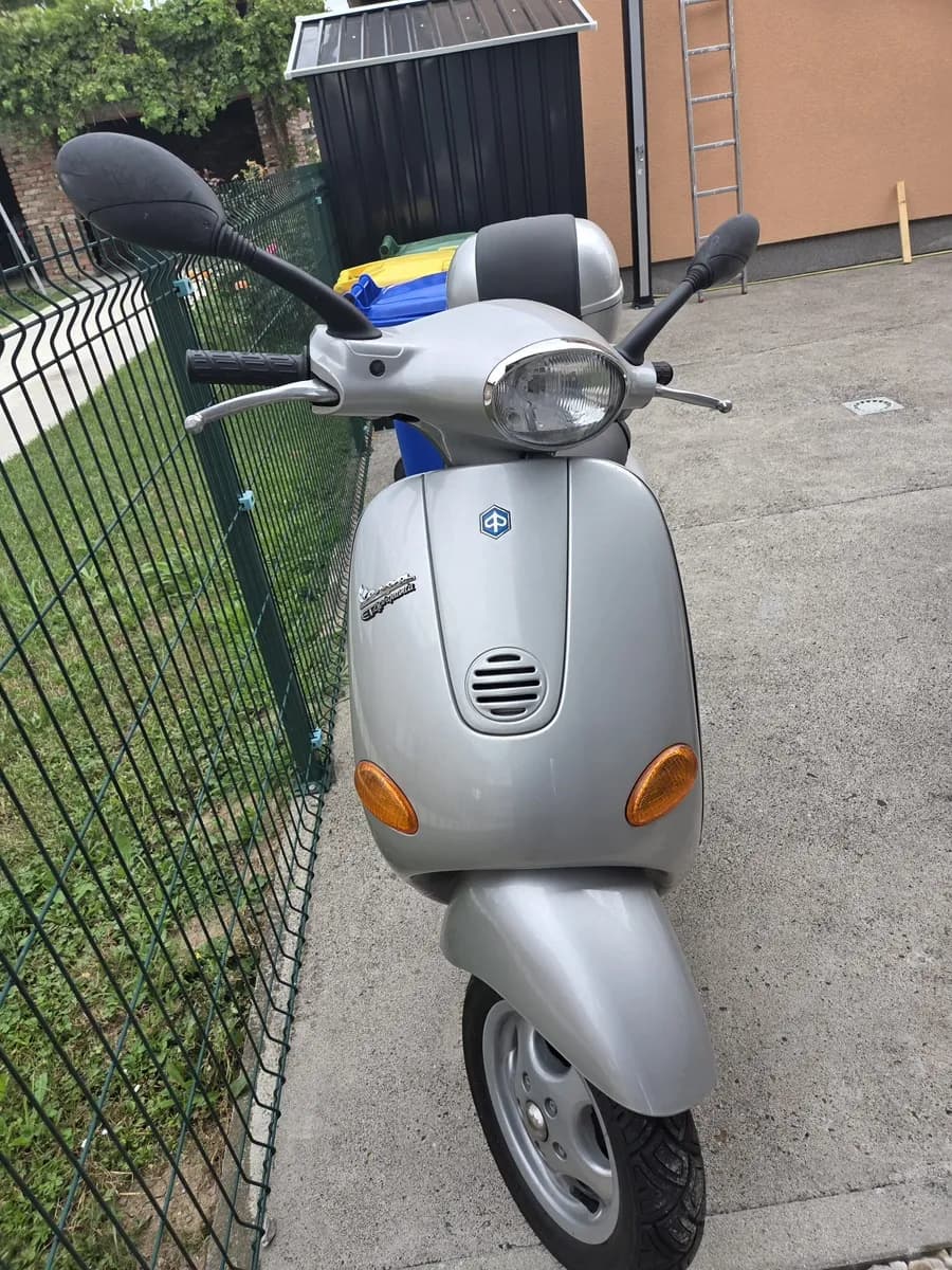 Vespa Sonstige 2008 – € 1.200, 8 250 km – Bild 1 von 3