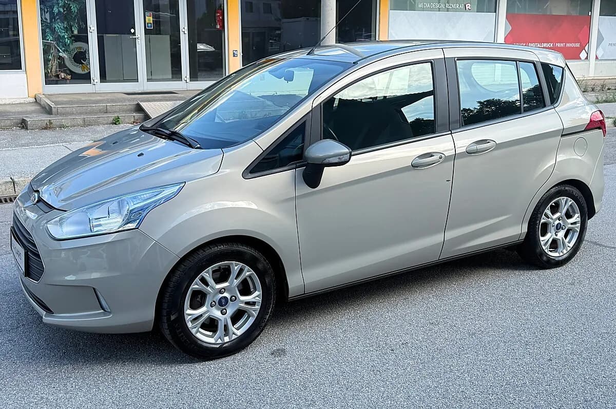 Ford B-MAX 2016 – € 6.299, 162 000 km – Bild 1 von 11