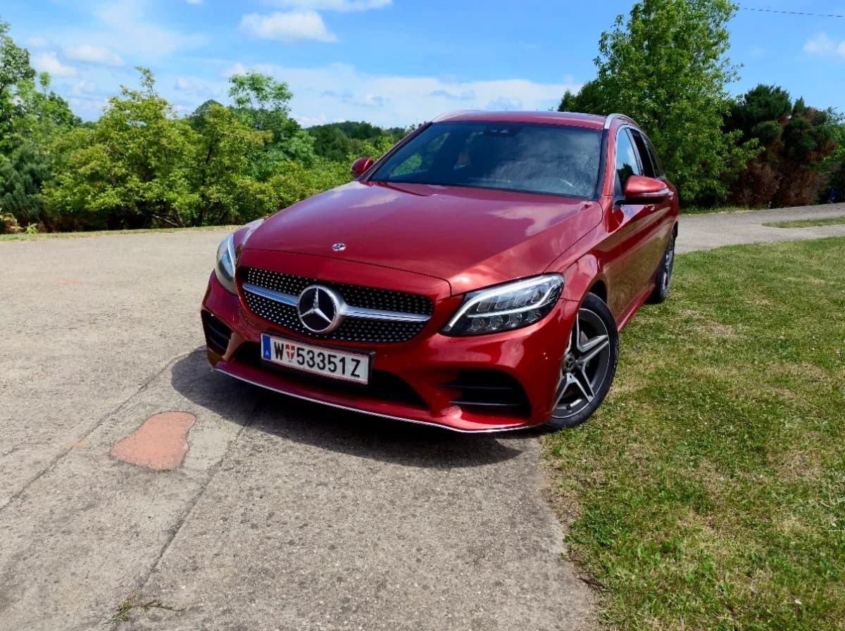Mercedes-Benz C-Klasse 2019 – € 23.980, 120 000 km – Bild 1 von 36