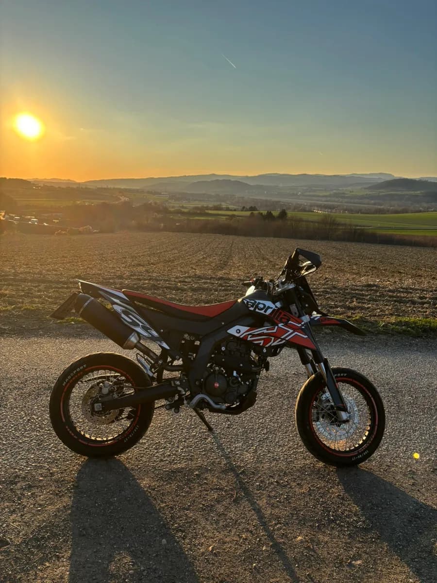 Aprilia SX