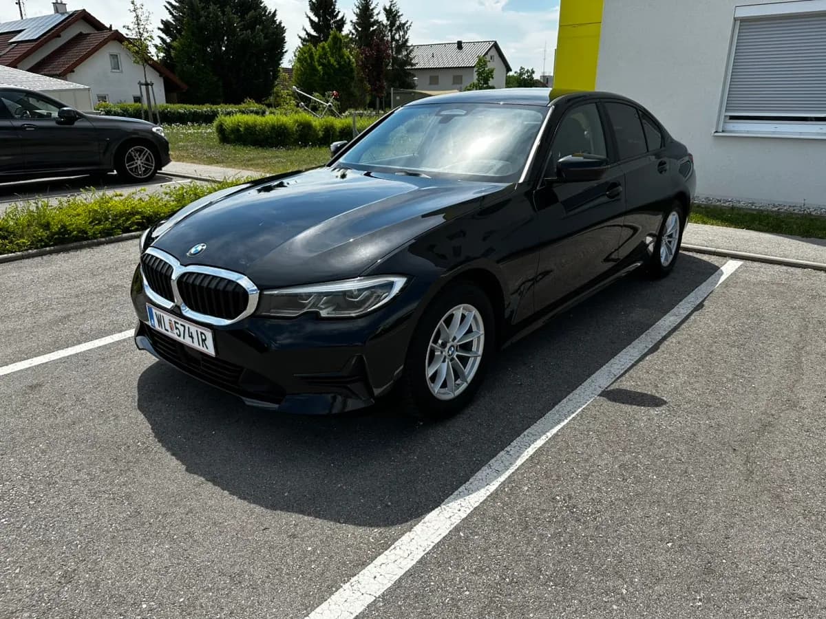 BMW 3er-Reihe 2019 – € 24.000, 150 000 km – Bild 1 von 25