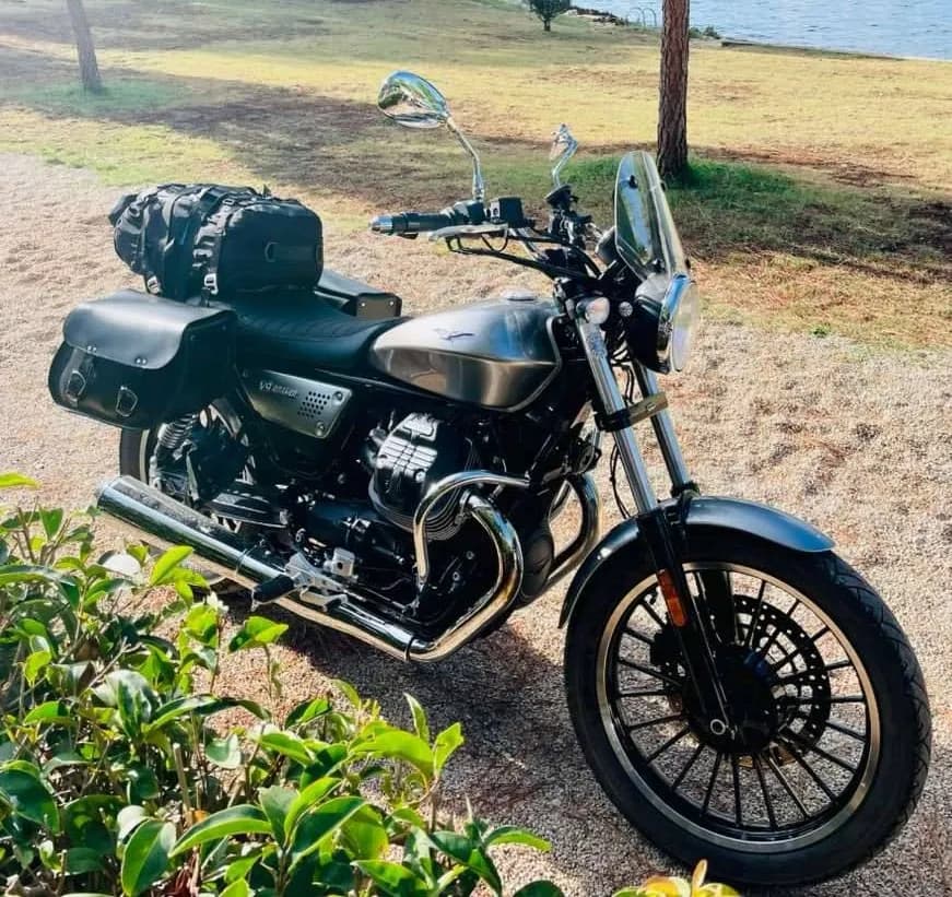Moto Guzzi V9