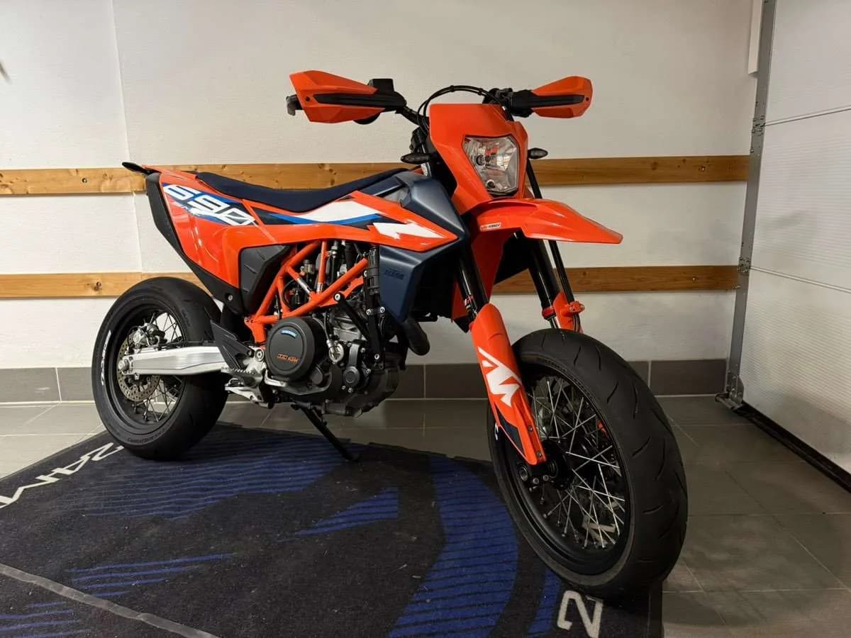 KTM 690