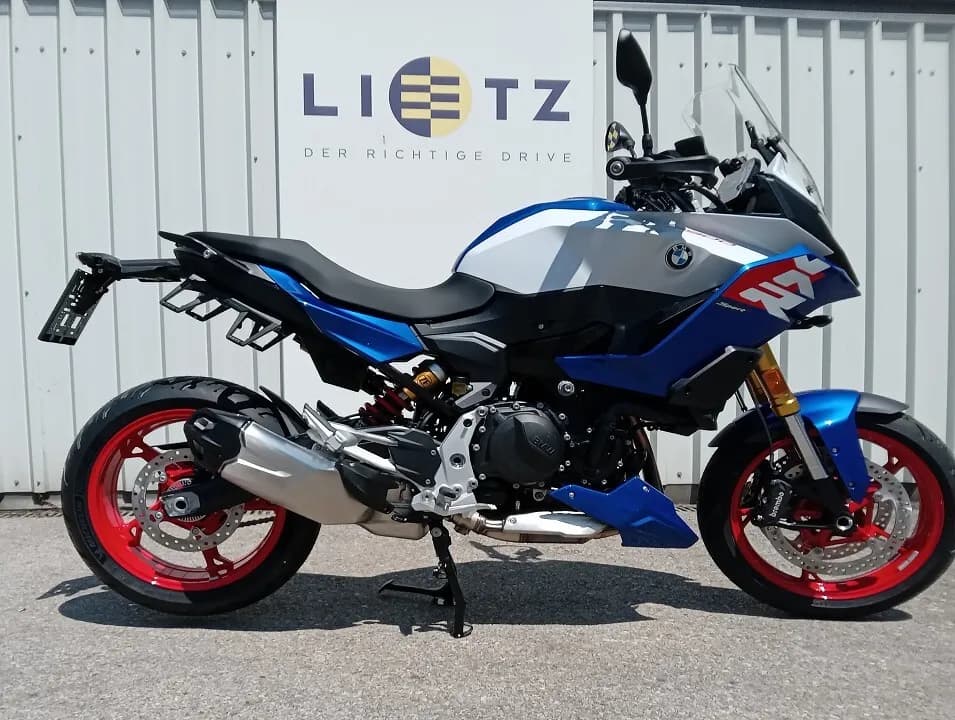 BMW F 900 XR