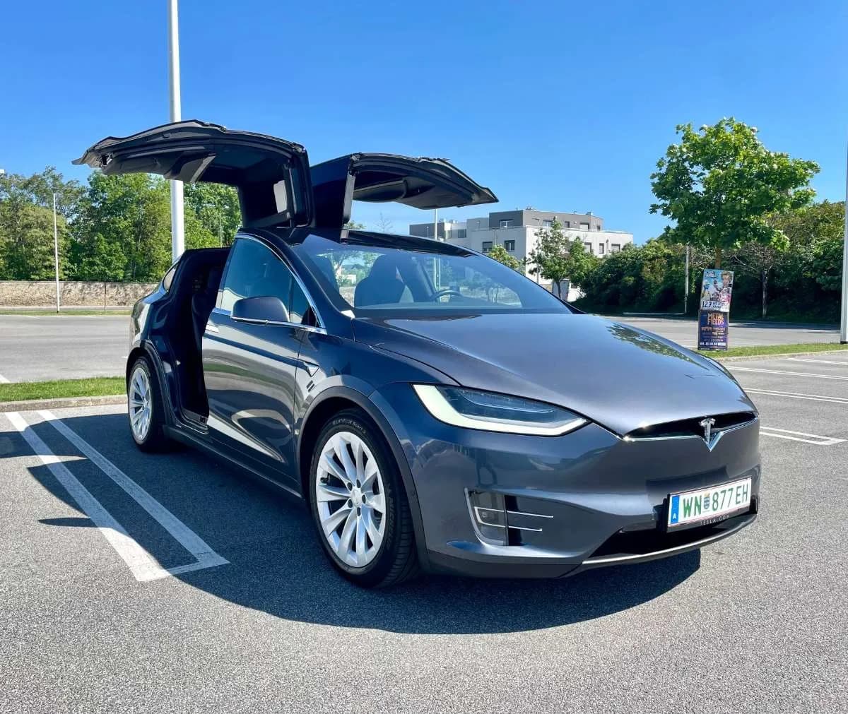 Tesla Model X