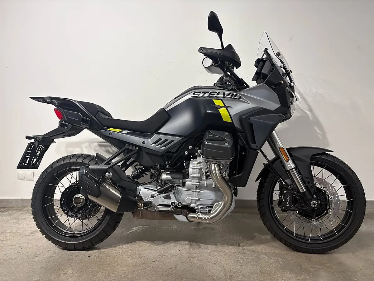 Moto Guzzi Stelvio