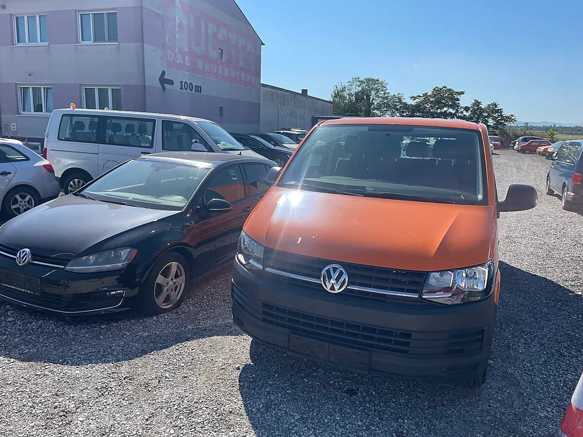 VW Transporter T6 2017 – € 18.990, 119 000 km – Bild 1 von 11