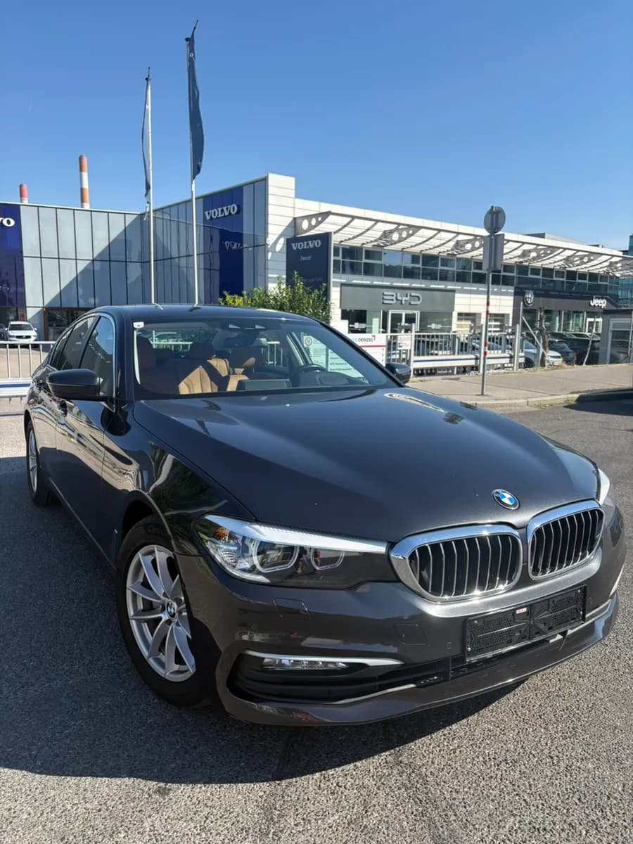 BMW 5er-Reihe 2018 – € 26.500, 115 000 km – Bild 1 von 43