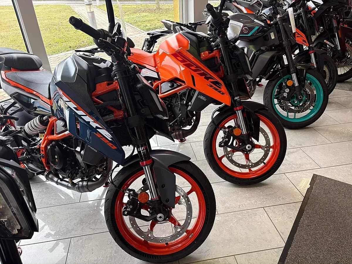 KTM 390