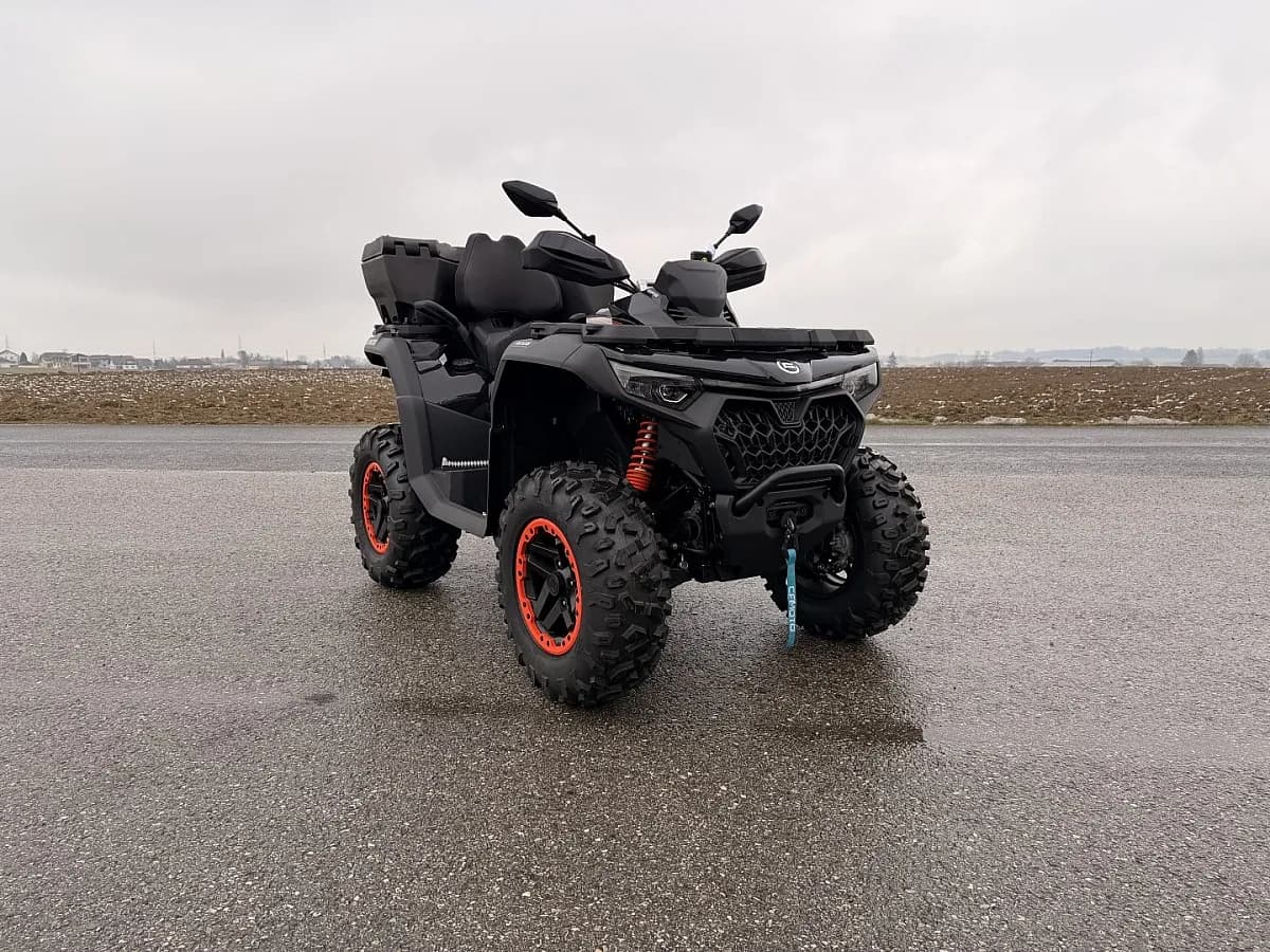 CFMOTO CForce – € 12.990, 0 km – Bild 1 von 4