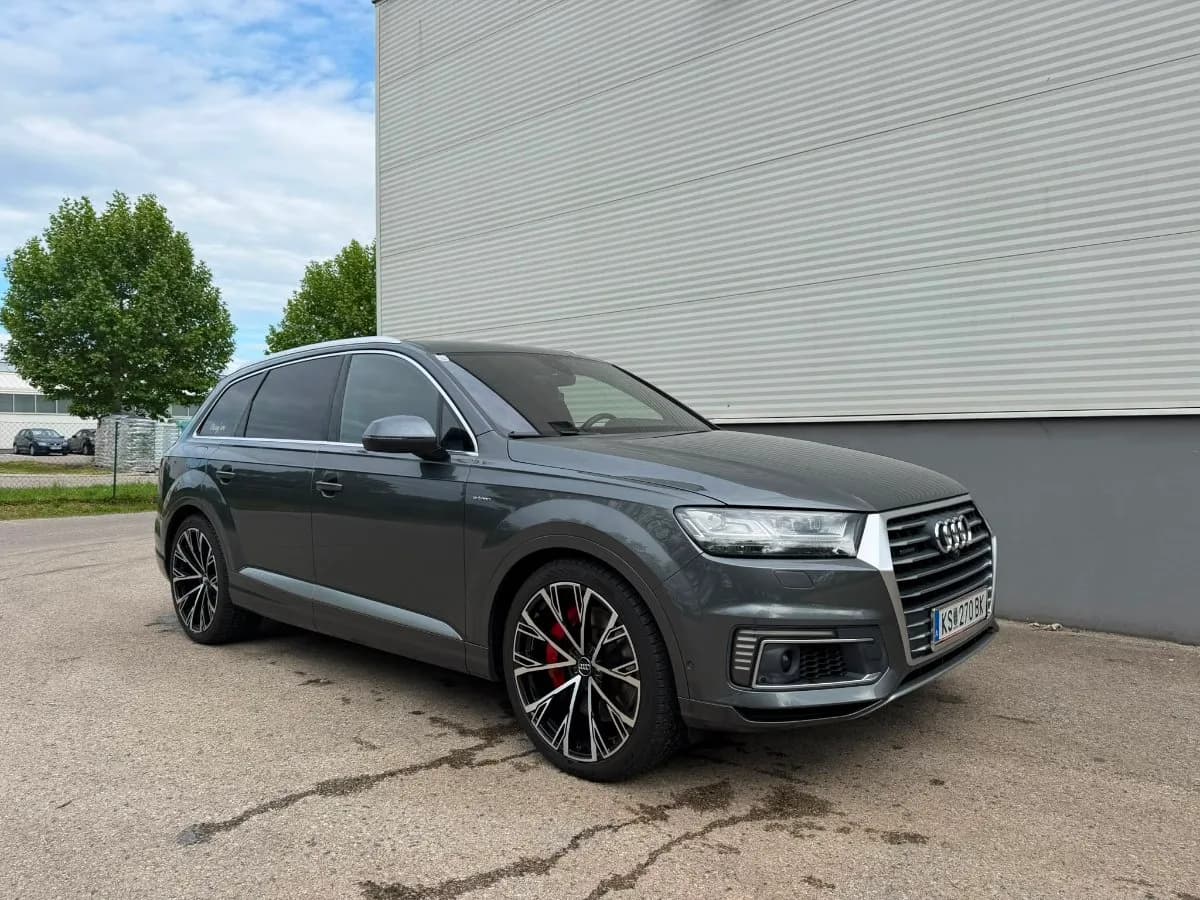 Audi Q7 2018 – € 33.500, 169 000 km – Bild 1 von 26