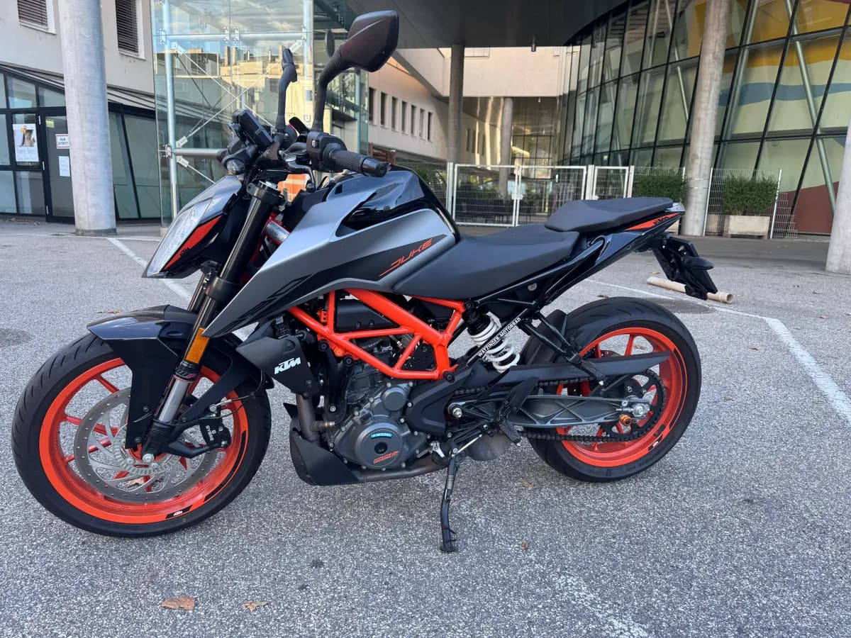 KTM 390