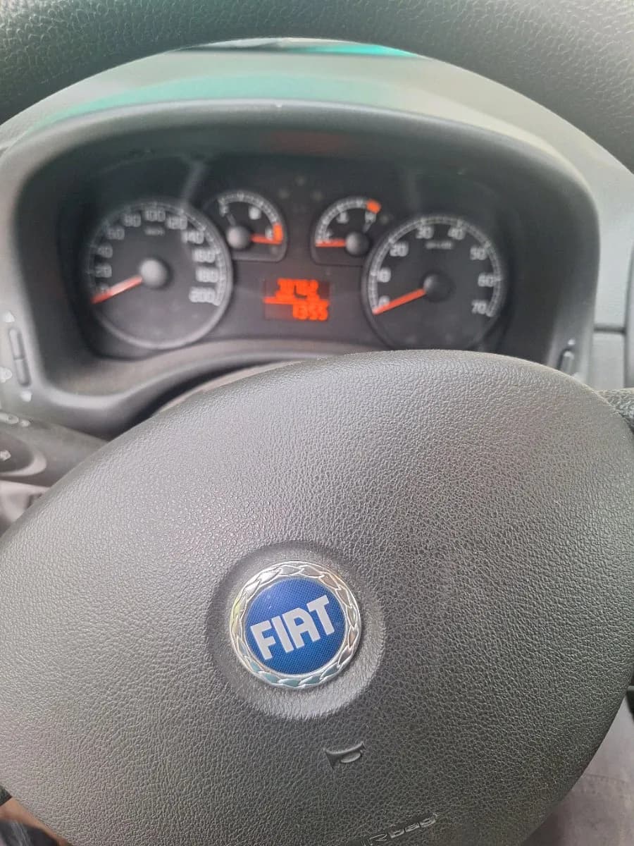 Fiat Punto 2005 – € 1.800, 78 000 km – Bild 1 von 8