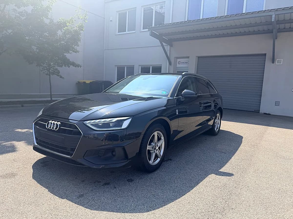 Audi A4 2022 – € 22.900, 120 000 km – Bild 1 von 22