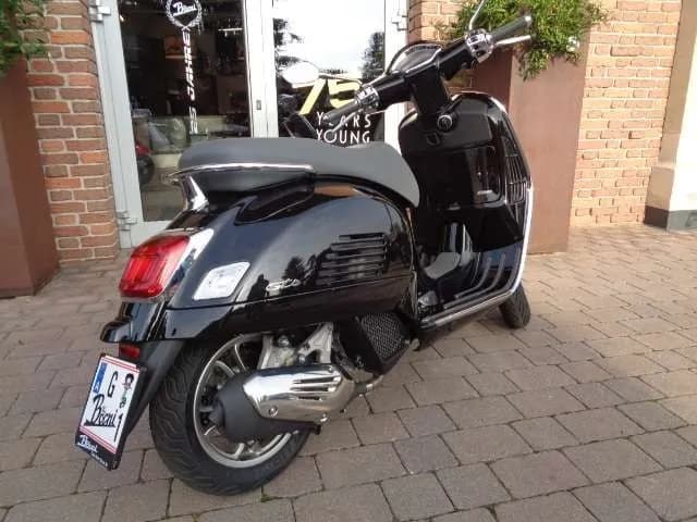 Vespa GTS – € 6.399, 0 km – Bild 1 von 10