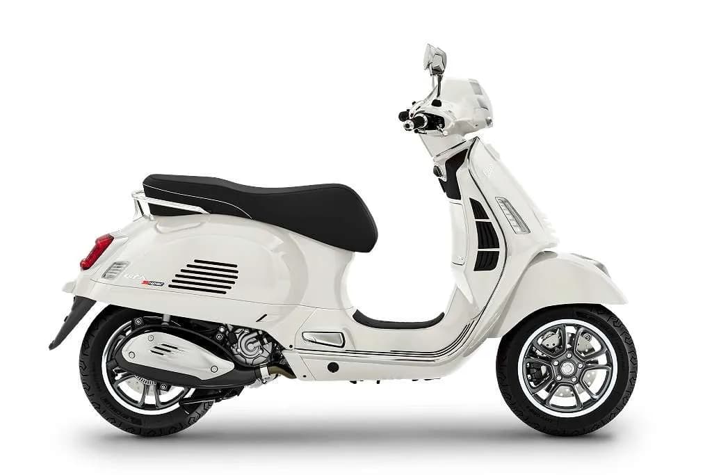 Vespa GTS – € 7.999, 0 km – Bild 1 von 3