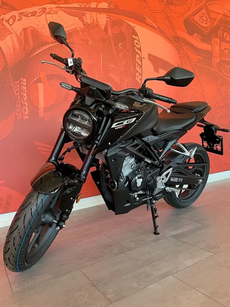 Honda CB – € 5.290, 0 km – Bild 1 von 4