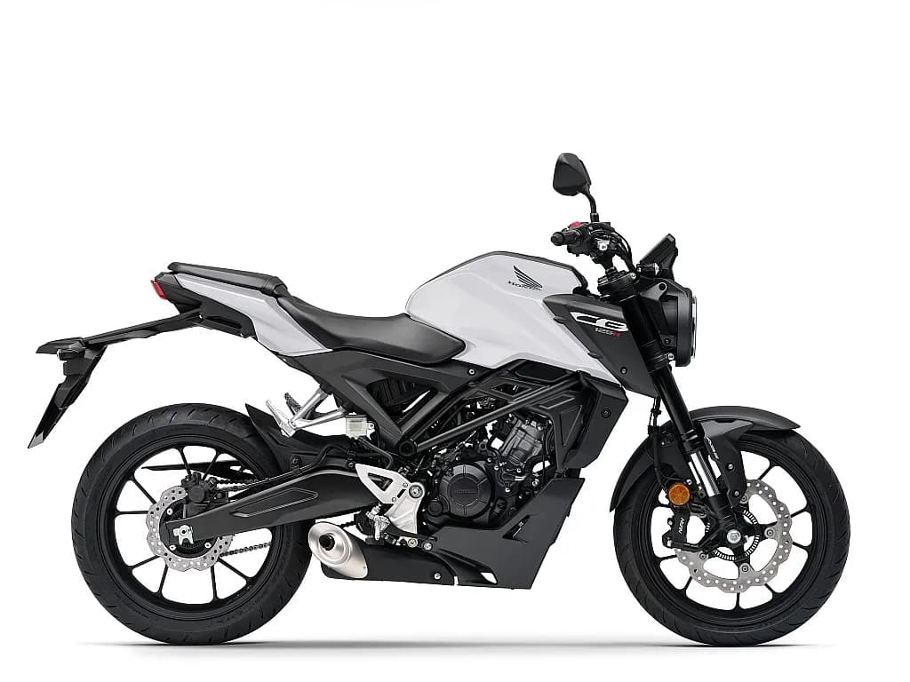 Honda CB – € 4.890, 0 km – Bild 1 von 3