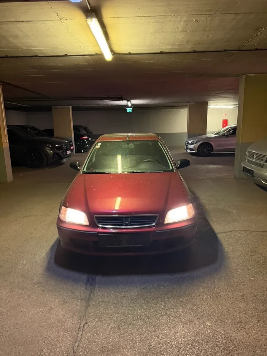 Honda Civic 1997 – € 1.000, 185 000 km – Bild 1 von 5