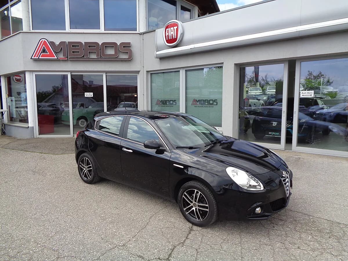Alfa Romeo Giulietta 2015 – € 10.990, 100 217 km – Bild 1 von 28
