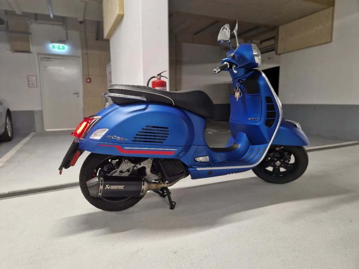 Vespa GTS