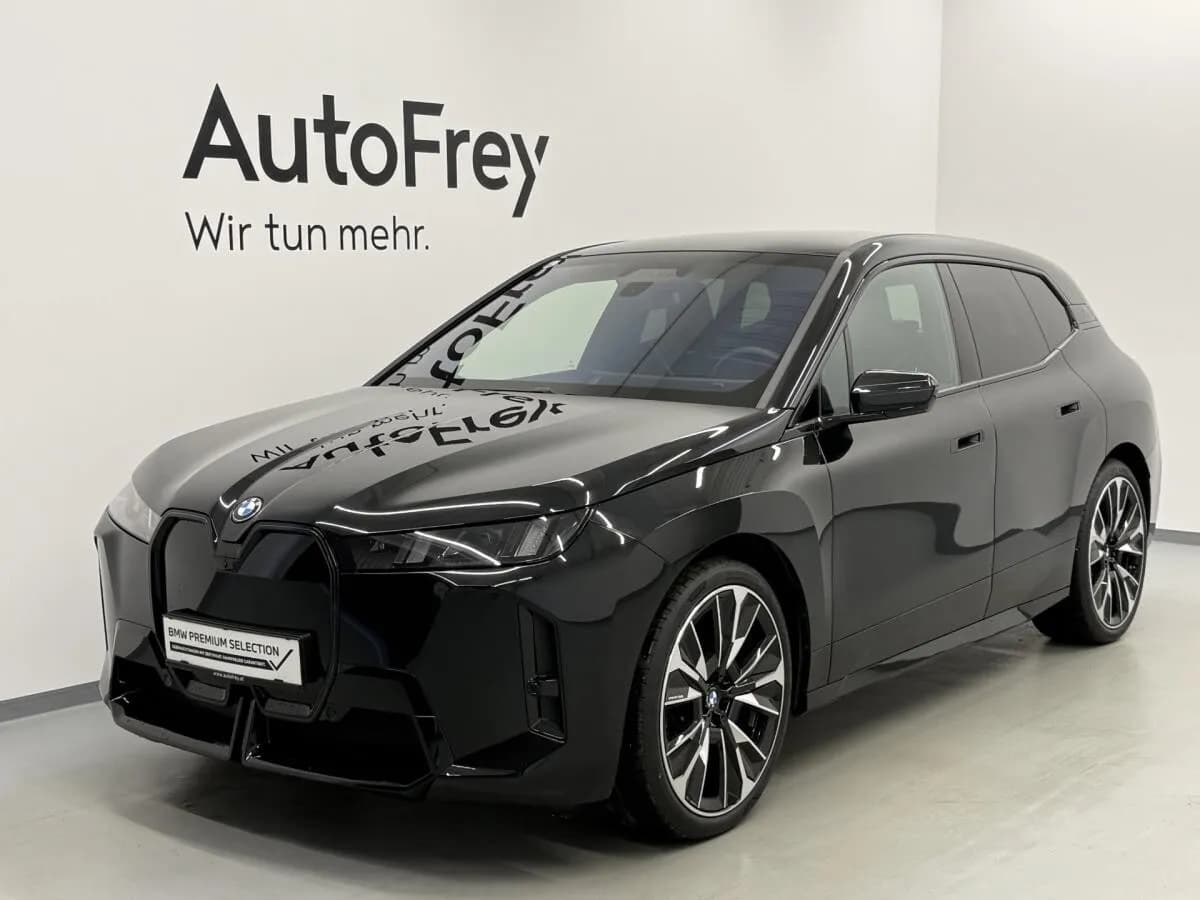 BMW iX 2026 – € 97.890, 12 000 km – Bild 1 von 16