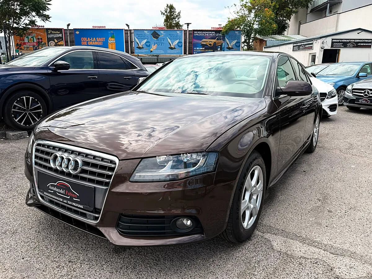 Audi A4 2010 – € 7.999, 88 000 km – Bild 1 von 19