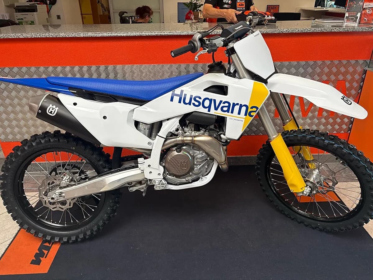 Husqvarna FC