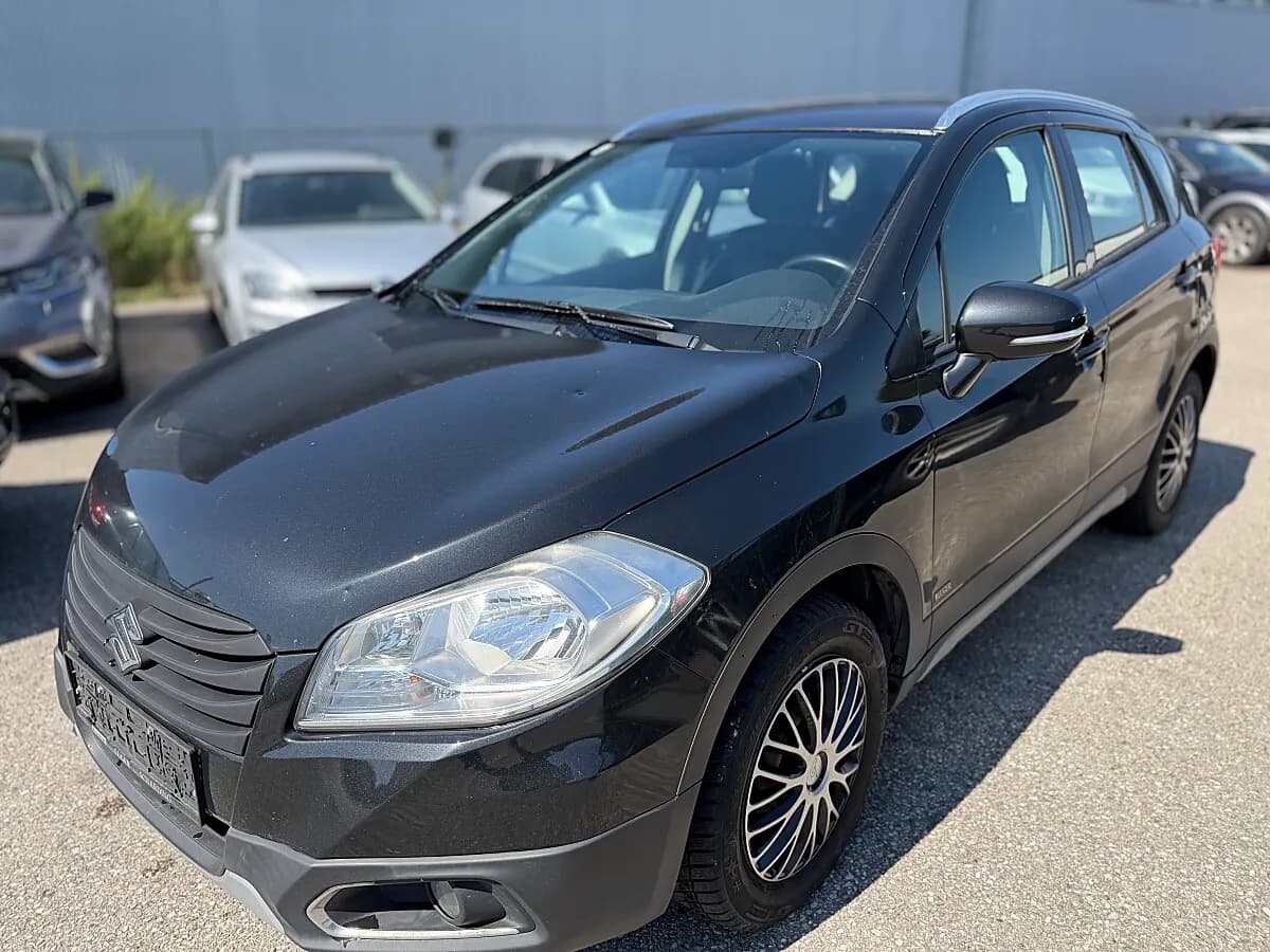 Suzuki SX4 S-Cross 2014 – € 4.990, 120 000 km – Bild 1 von 10