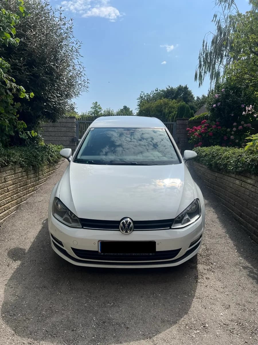 VW Golf 2014 – € 8.999, 163 300 km – Bild 1 von 16