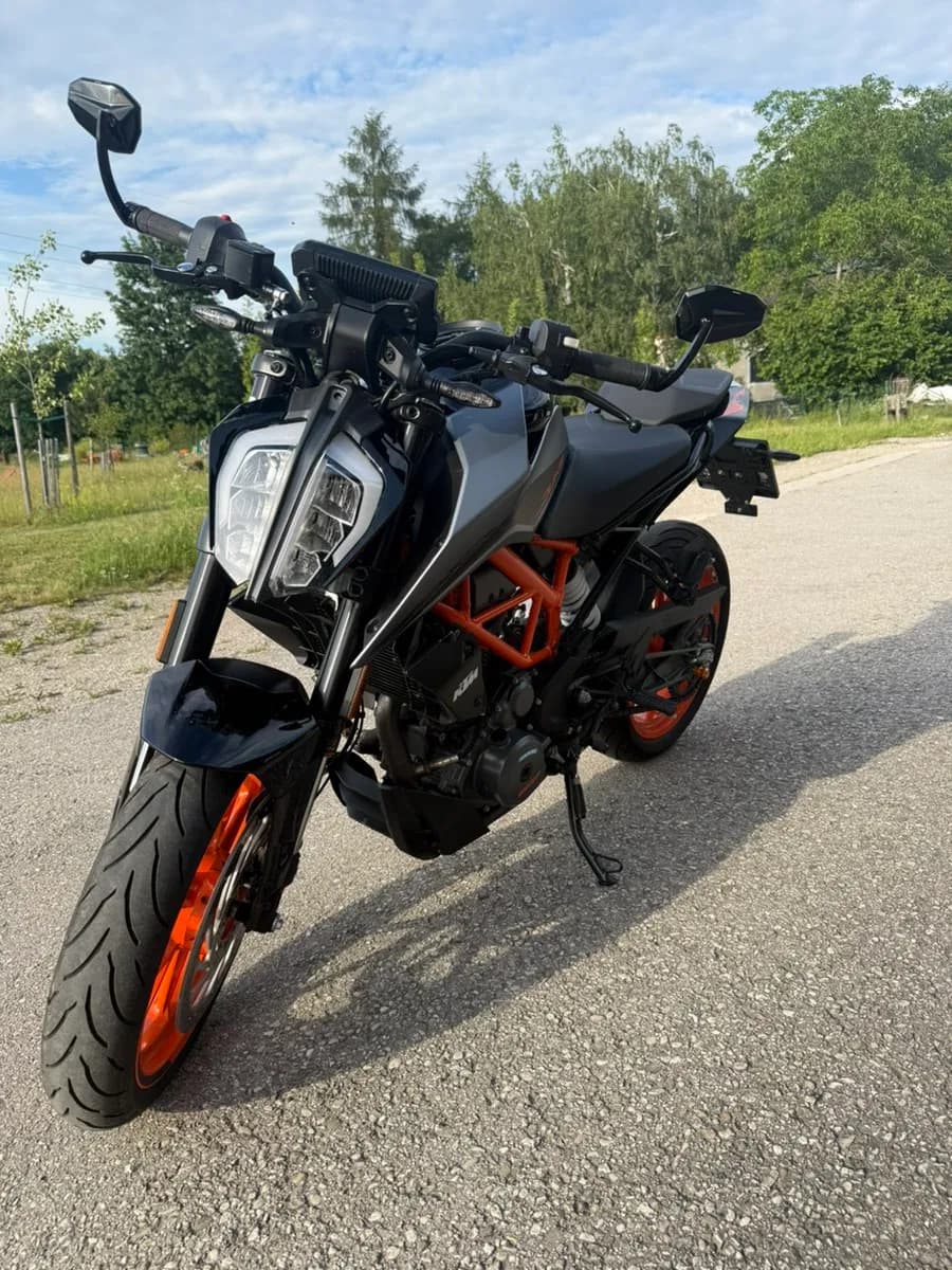 KTM 390