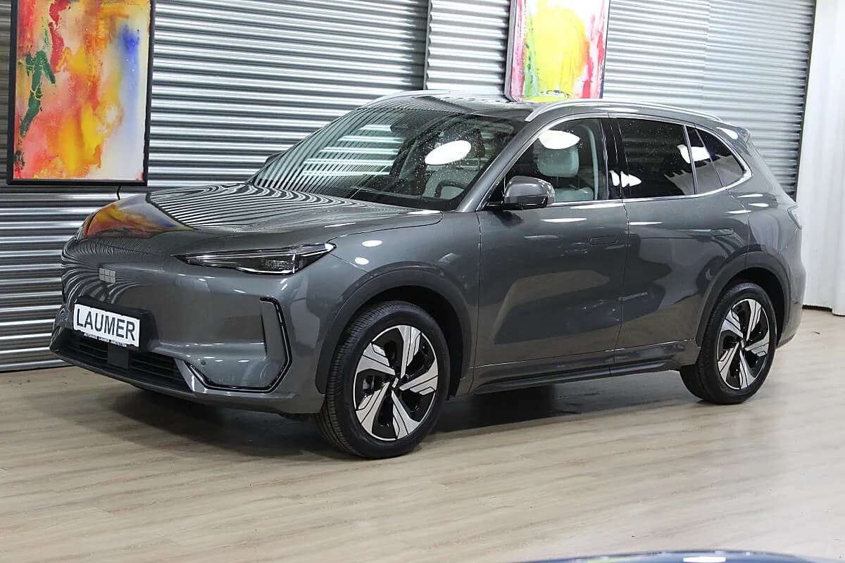 Geely E5