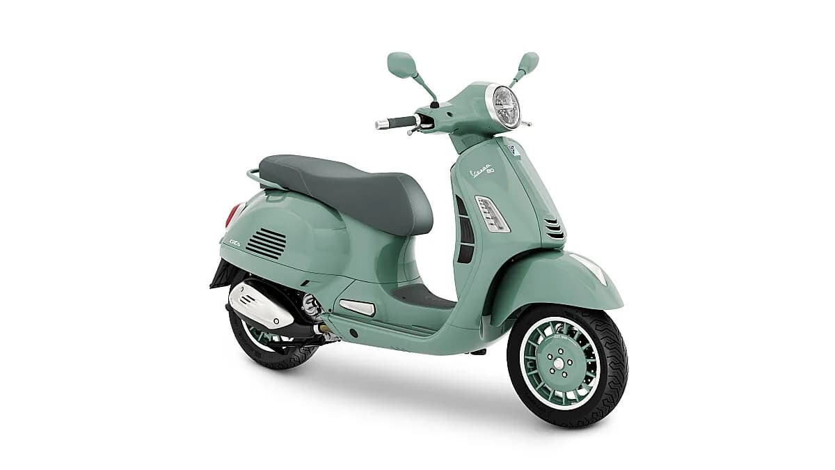 Vespa GTS – € 8.699, 0 km – Bild 1 von 4