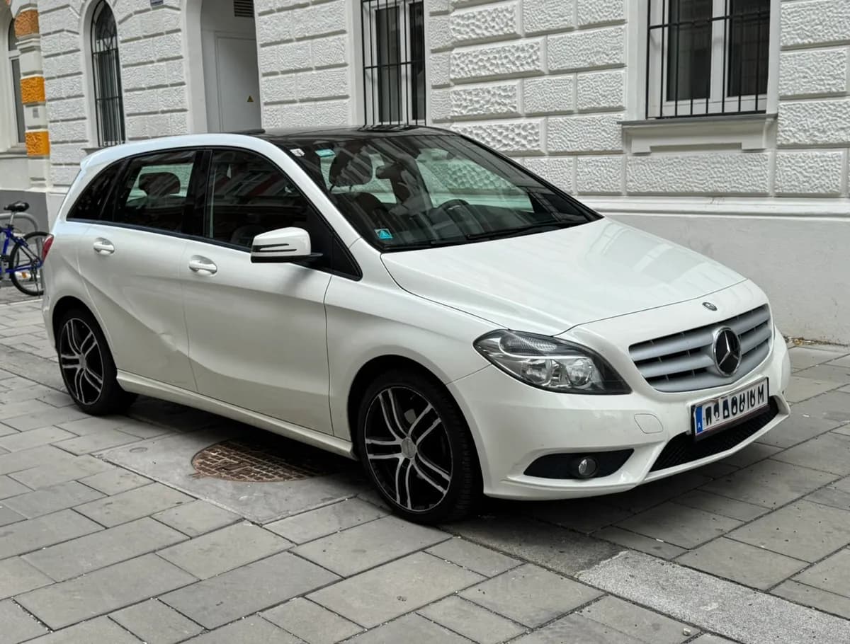 Mercedes-Benz B-Klasse 2014 – € 9.290, 180 000 km – Bild 1 von 39