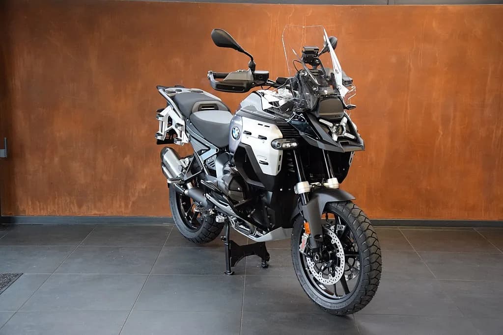 BMW R 1300 GS – € 32.111, 0 km – Bild 1 von 4