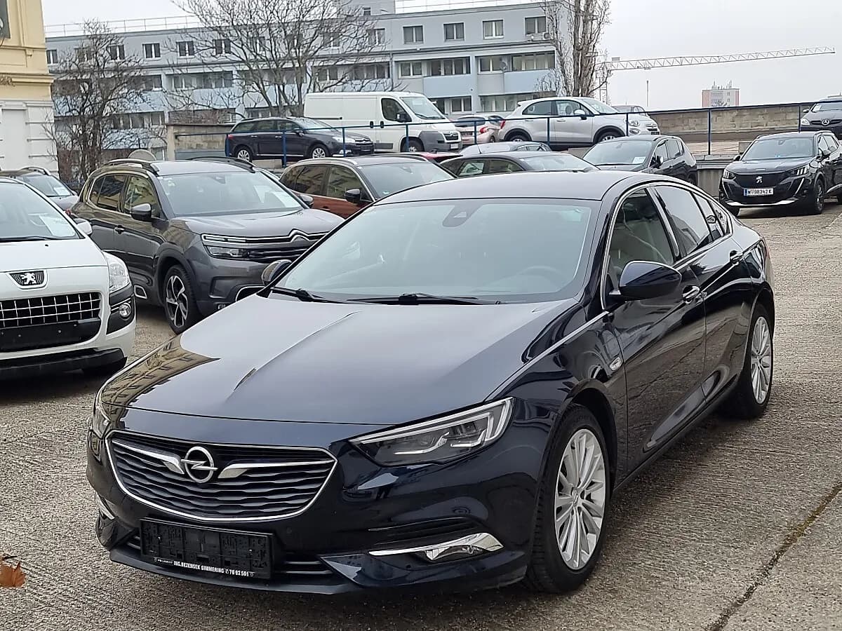 Opel Insignia 2018 – € 15.970, 98 000 km – Bild 1 von 13