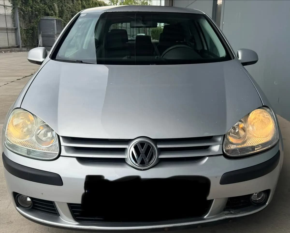 VW Golf 2004 – € 490, 166 000 km – Bild 1 von 8